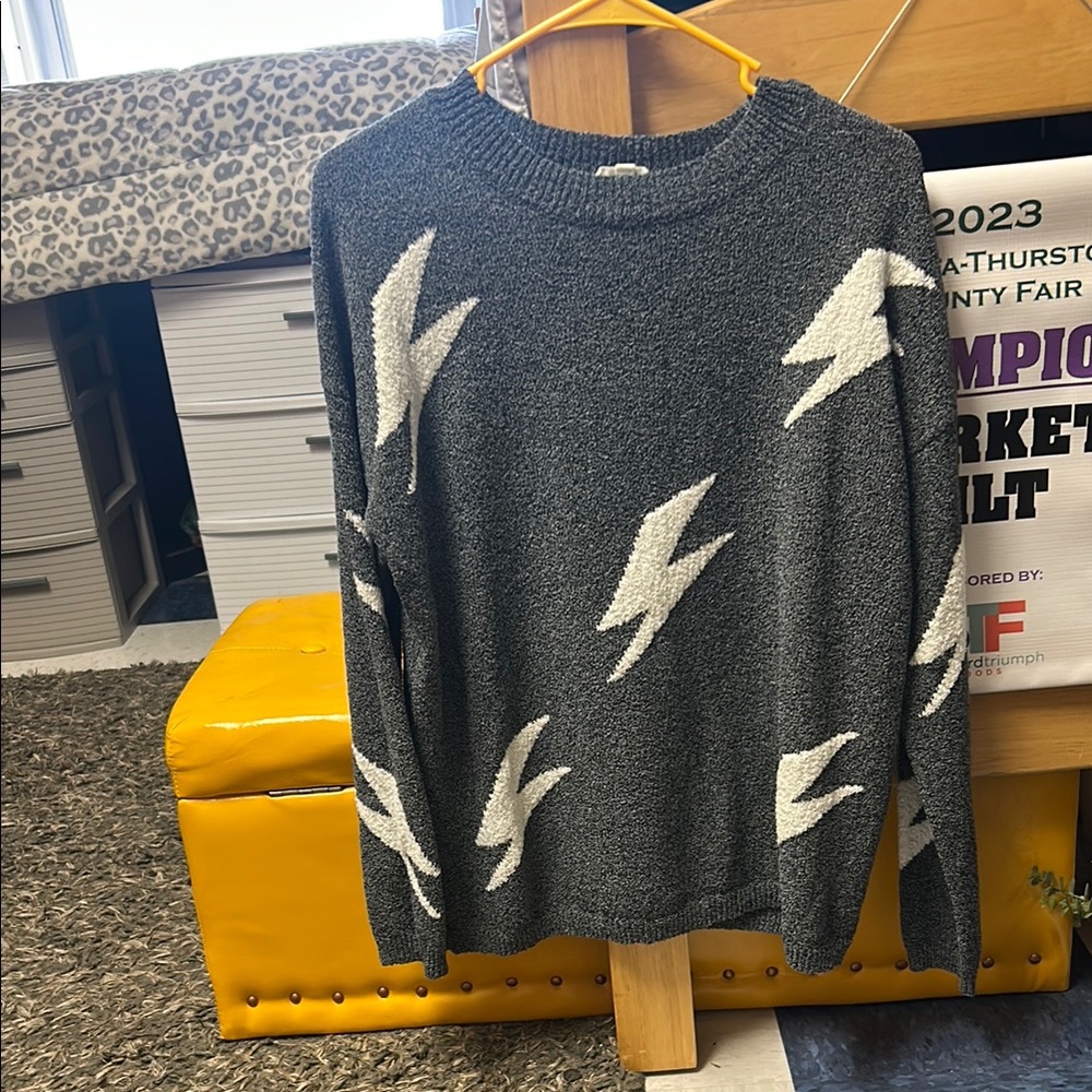 Gray Sweater with White Lightning Pattern